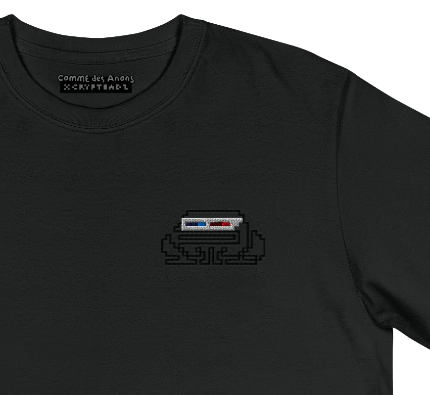 x CRYPTOADZ MINIMALIST TEE